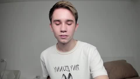 Snapshot of jimyti_bad_boy chatting on 01-31-25, 04:48 jimyti_bad_boy online show from 01-31-25, 04:48