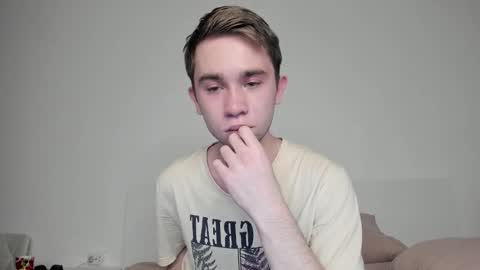 Snapshot of jimyti_bad_boy chatting on 02-04-25, 07:22 jimyti_bad_boy online show from 02-04-25, 07:22