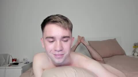 Snapshot of jimyti_bad_boy chatting on 02-19-25, 02:12 jimyti_bad_boy online show from 02-19-25, 02:12