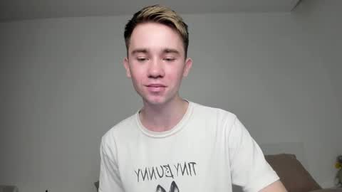 Snapshot of jimyti_bad_boy chatting on 02-28-25, 09:23 jimyti_bad_boy online show from 02-28-25, 09:23