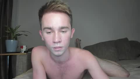 Snapshot of jimyti_bad_boy chatting on 09-10-25, 09:26 jimyti_bad_boy online show from 09-10-25, 09:26