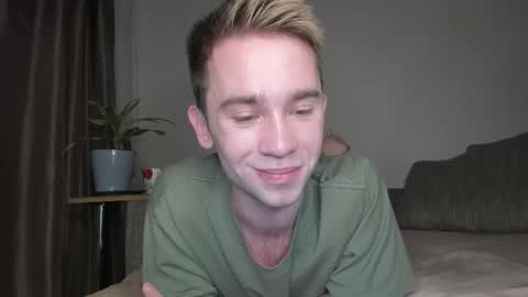 Snapshot of jimyti_bad_boy chatting on 09-11-25, 09:59 jimyti_bad_boy online show from 09-11-25, 09:59