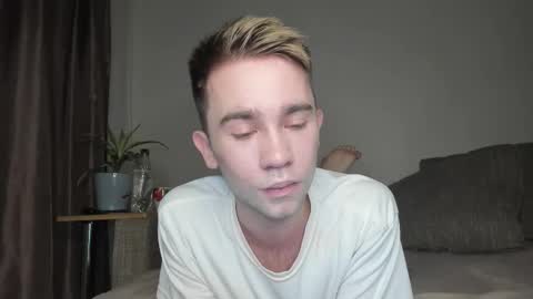 Snapshot of jimyti_bad_boy chatting on 09-23-25, 09:29 jimyti_bad_boy online show from 09-23-25, 09:29