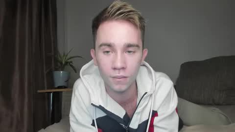 Snapshot of jimyti_bad_boy chatting on 09-24-25, 09:29 jimyti_bad_boy online show from 09-24-25, 09:29