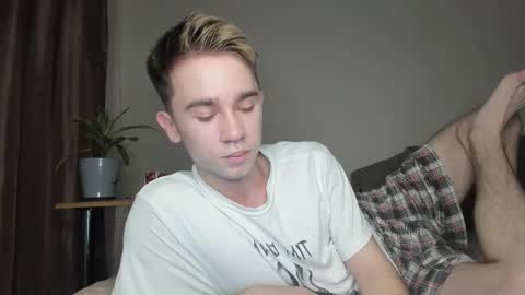 Snapshot of jimyti_bad_boy chatting on 10-15-25, 10:54 jimyti_bad_boy online show from 10-15-25, 10:54