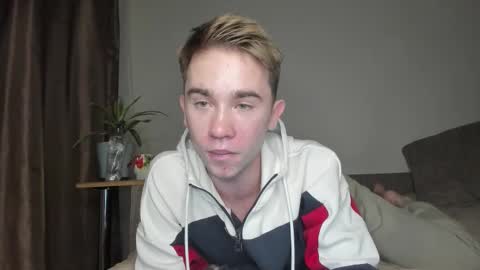 Snapshot of jimyti_bad_boy chatting on 10-18-25, 12:13 jimyti_bad_boy online show from 10-18-25, 12:13