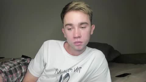 Snapshot of jimyti_bad_boy chatting on 11-18-25, 01:22 jimyti_bad_boy online show from 11-18-25, 01:22