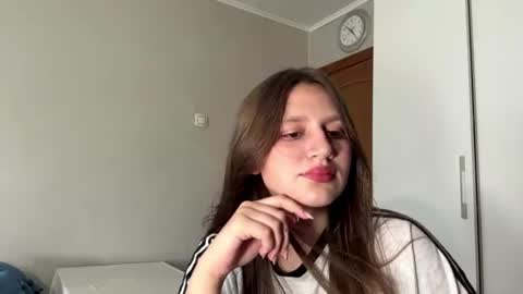 Snapshot of jinaferrier chatting on 07-18-26, 09:57 Eva online show from 07-18-26, 09:57