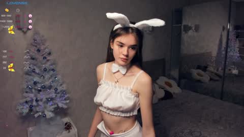 Jinny online show from 12-20-24, 06:40