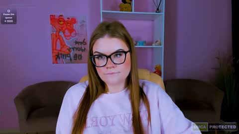 Snapshot of jinny_meow chatting on 12-19-24, 12:45 JInny PVT IS OPEN online show from 12-19-24, 12:45