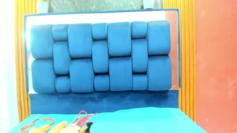 jisooluv online show from 04-30-26, 07:31