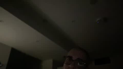 jisterz2 online show from 08-06-26, 04:58