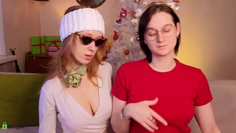 Hey Guys We are Julia ginger  Tina brunette online show from 12-20-24, 05:08