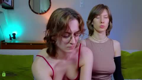 Snapshot of jitoon_exe chatting on 04-25-26, 07:44 Hey Guys We are Julia ginger Tina brunette online show from 04-25-26, 07:44