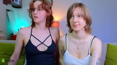 Snapshot of jitoon_exe chatting on 05-10-26, 07:30 Hey Guys We are Julia ginger Tina brunette online show from 05-10-26, 07:30