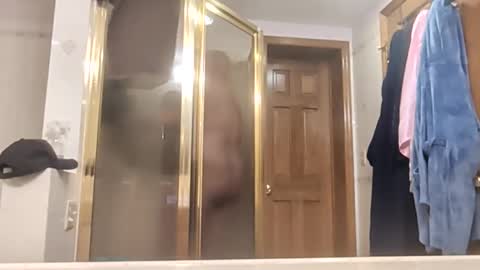 jizzle192 online show from 02-14-26, 04:42