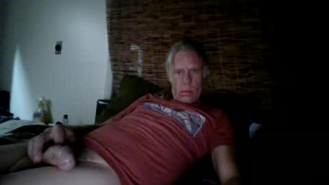 jizzmitten5 online show from 07-01-26, 09:44