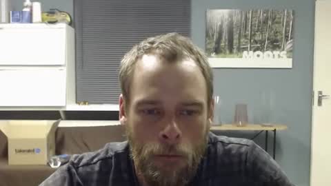 Snapshot of jjameson41 chatting on 11-06-25, 01:39 JamesJan van Rebel online show from 11-06-25, 01:39