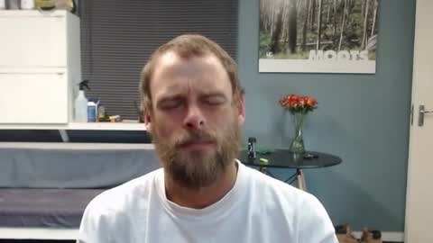 Snapshot of jjameson41 chatting on 12-21-25, 02:41 JamesJan van Rebel online show from 12-21-25, 02:41