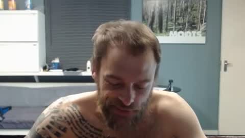 Snapshot of jjameson41 chatting on 01-06-26, 03:10 JamesJan van Rebel online show from 01-06-26, 03:10