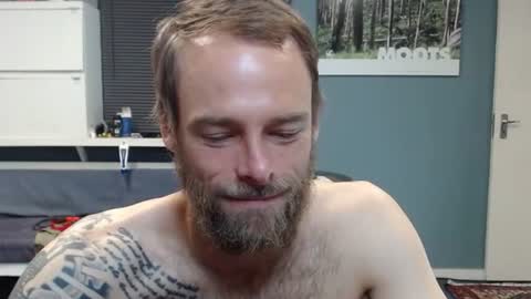 Snapshot of jjameson41 chatting on 01-13-26, 03:12 JamesJan van Rebel online show from 01-13-26, 03:12