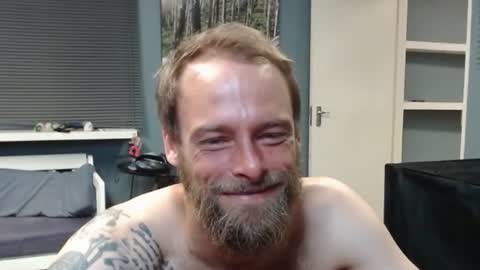 Snapshot of jjameson41 chatting on 02-03-26, 02:53 JamesJan van Rebel online show from 02-03-26, 02:53