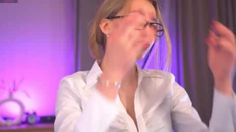 Jenny online show from 01-11-26, 08:19