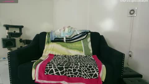 Nicole  Allen online show from 12-07-24, 01:25