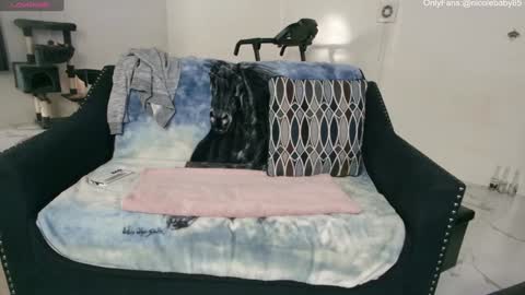 Nicole  Allen online show from 01-02-25, 01:27