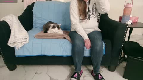 Nicole  Allen online show from 01-29-25, 12:22