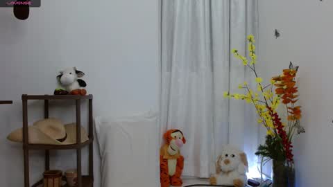 Snapshot of jjquin chatting on 02-16-25, 12:30 JJQUIN online show from 02-16-25, 12:30