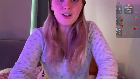 Snapshot of jjulietterose chatting on 05-10-26, 10:53 Juliette Rose online show from 05-10-26, 10:53