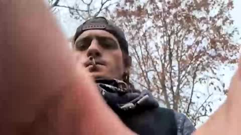 Snapshot of jklaydown chatting on 10-26-25, 04:35 jklaydown online show from 10-26-25, 04:35