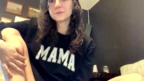 Snapshot of jlynn1997 chatting on 03-19-26, 02:21 jlynn1997 online show from 03-19-26, 02:21