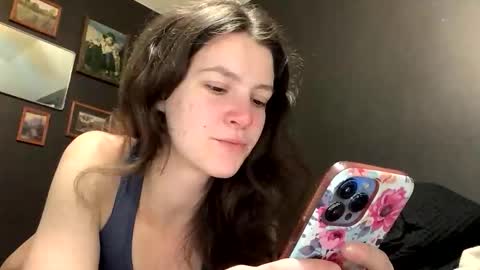 Snapshot of jlynn1997 chatting on 03-30-26, 12:17 jlynn1997 online show from 03-30-26, 12:17