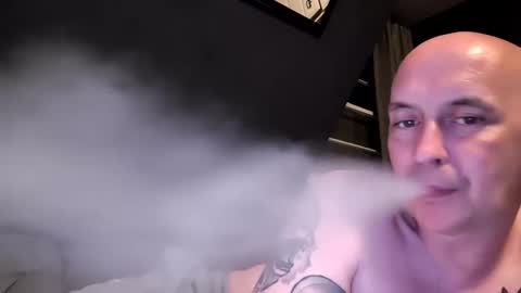 Snapshot of jmo0209 chatting on 10-04-25, 06:22 jmo0209 online show from 10-04-25, 06:22