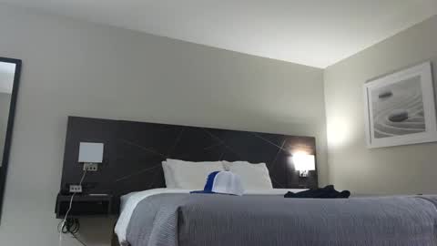 Snapshot of jmtz4420 chatting on 12-13-24, 04:00 Jmtz4420 online show from 12-13-24, 04:00