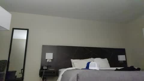 Snapshot of jmtz4420 chatting on 12-13-24, 07:25 Jmtz4420 online show from 12-13-24, 07:25