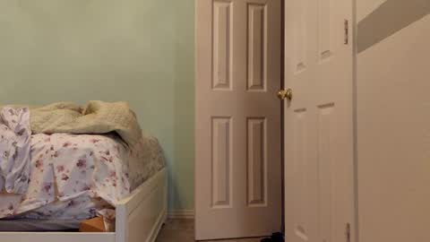 Snapshot of jmtz4420 chatting on 03-10-25, 04:38 Jmtz4420 online show from 03-10-25, 04:38