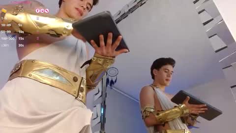 Joan Gonzalez online show from 03-09-25, 05:22