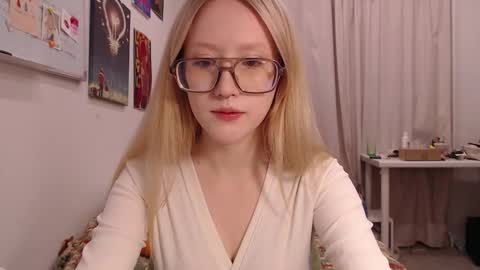 Snapshot of joan_kiss chatting on 09-22-25, 02:08 joan_kiss online show from 09-22-25, 02:08