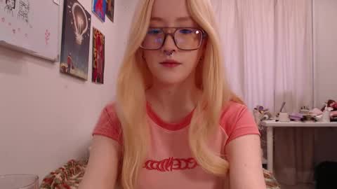 joan_kiss online show from 10-24-25, 09:28