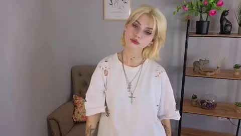 Sofia online show from 10-30-25, 09:44