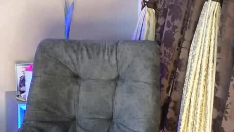 JOAN SAENZ online show from 10-31-25, 02:34