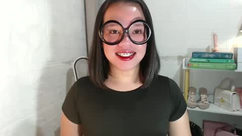 Joana online show from 12-17-24, 10:22