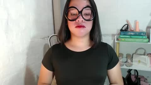 Joana online show from 12-21-24, 10:51