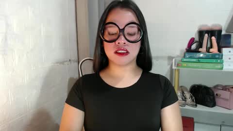 Joana online show from 12-23-24, 07:52