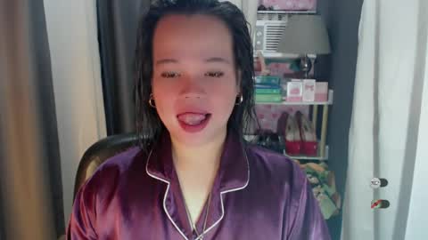 Joana online show from 06-17-26, 11:05