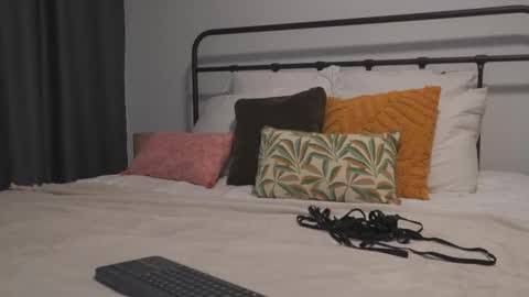 Joanne online show from 09-29-25, 05:23