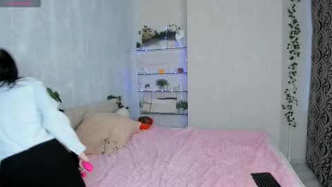 Wendy online show from 02-04-26, 04:51